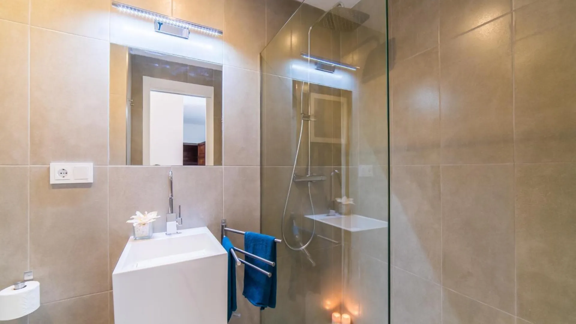 אלקודיה Fantastic Apartment With Sea View ספרד